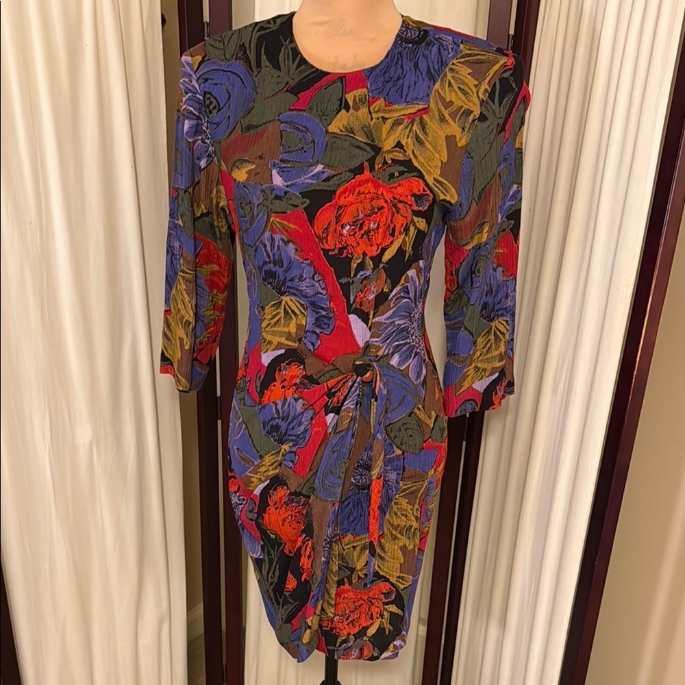 Dawn Joy Fashions Vibrant Red and Blue Sheath Dress for Night Out size 8 - Picture 3 of 9